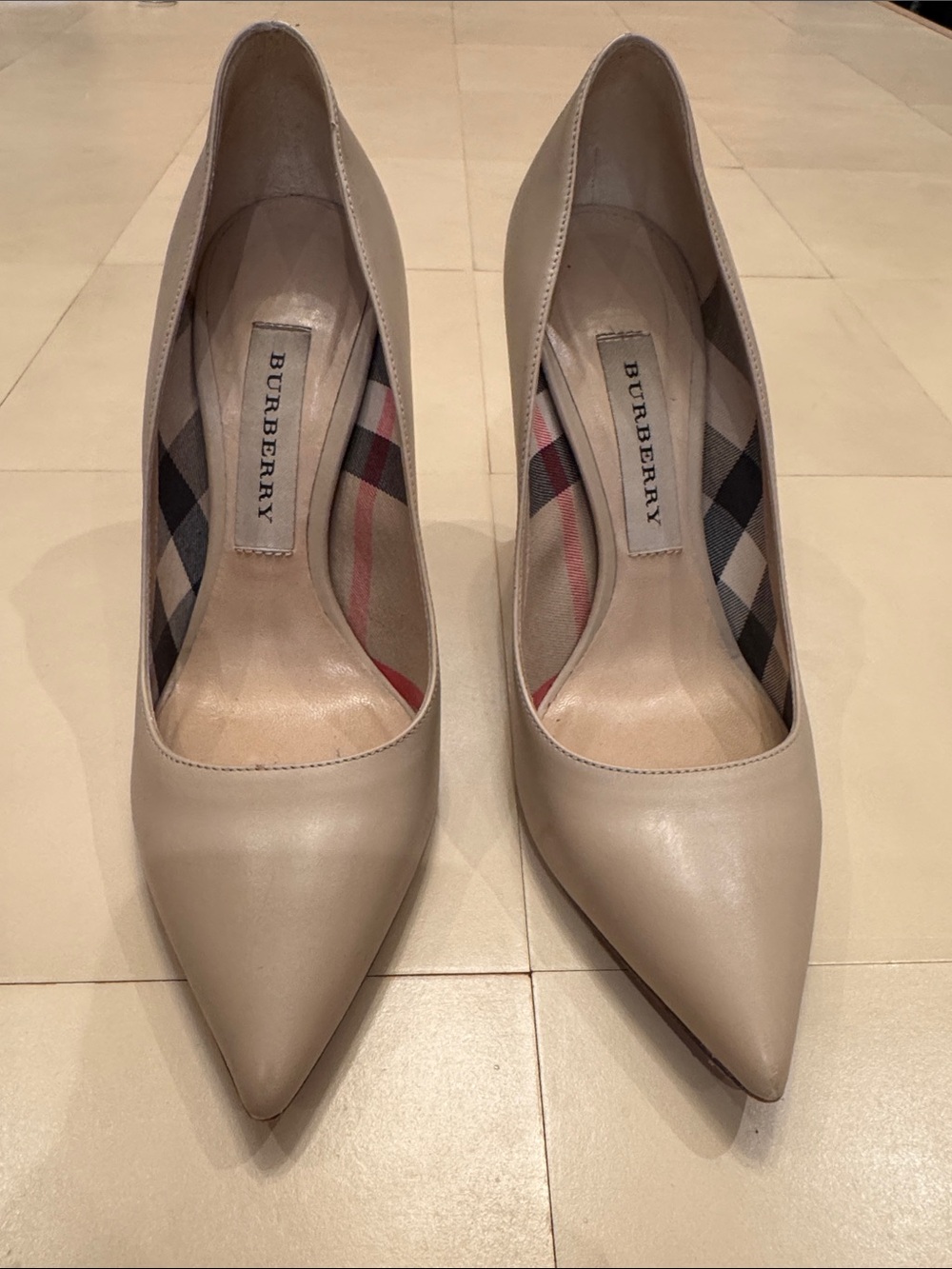 Burberry Beige Pointed Toe Leather Pumps with Signature Check Lining
